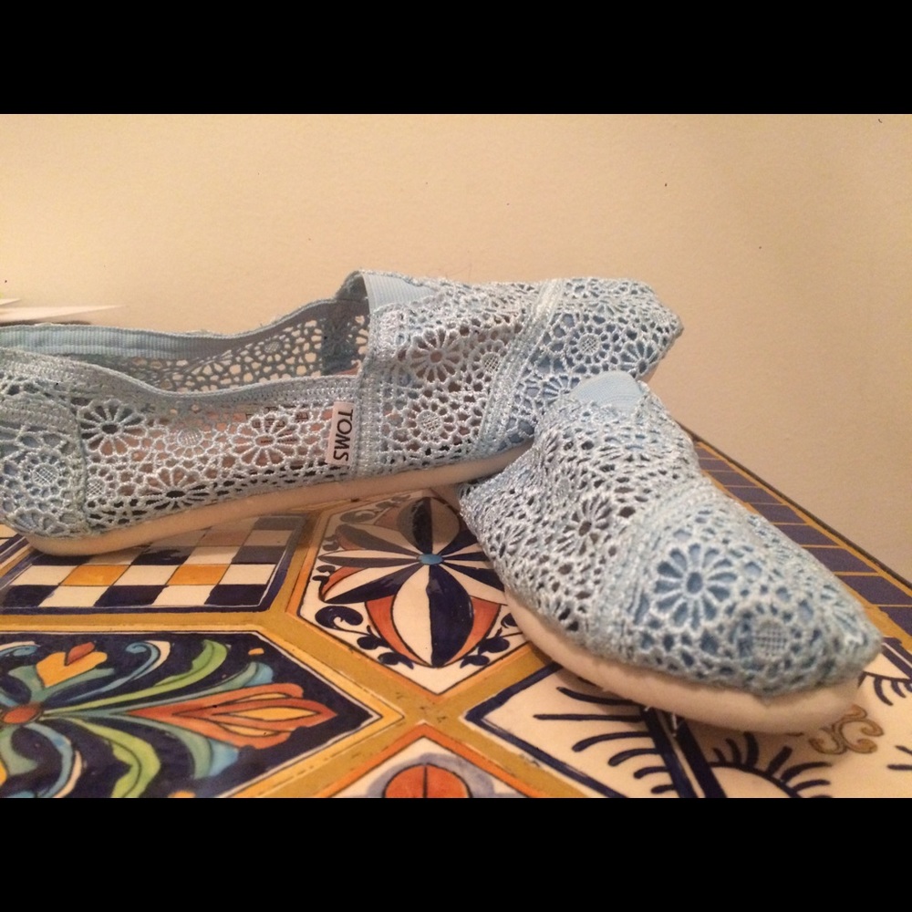 Toms
